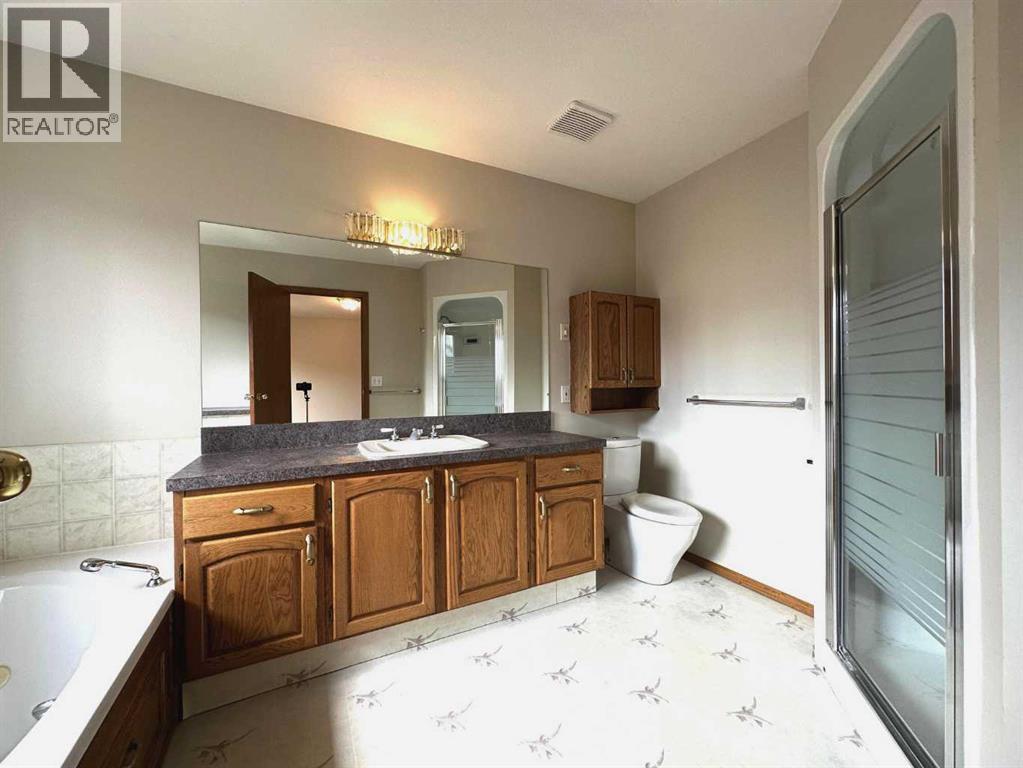 59 Edgebrook Circle Nw, Calgary, Alberta  T3A 5A4 - Photo 22 - A2304775