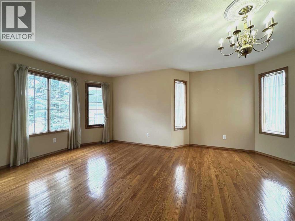 59 Edgebrook Circle Nw, Calgary, Alberta  T3A 5A4 - Photo 2 - A2304775