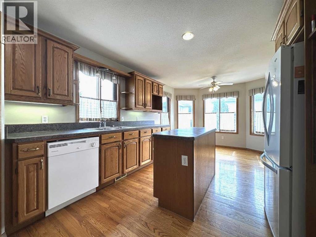 59 Edgebrook Circle Nw, Calgary, Alberta  T3A 5A4 - Photo 16 - A2304775