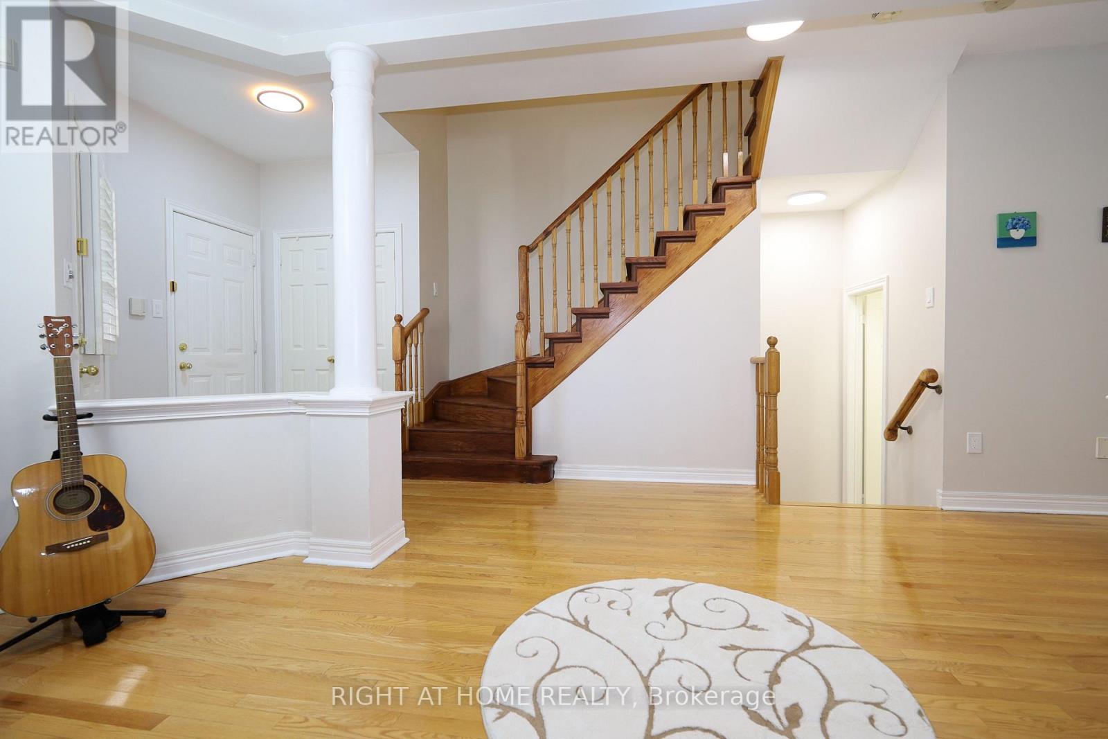 82 Colesbrook Road, Richmond Hill, Ontario  L4S 2G5 - Photo 12 - N13065792