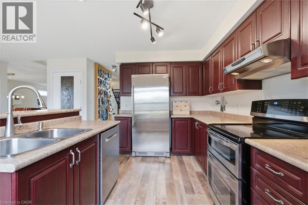 162 Livingston Boulevard, Baden, Ontario  N3A 4K9 - Photo 13 - 40825554