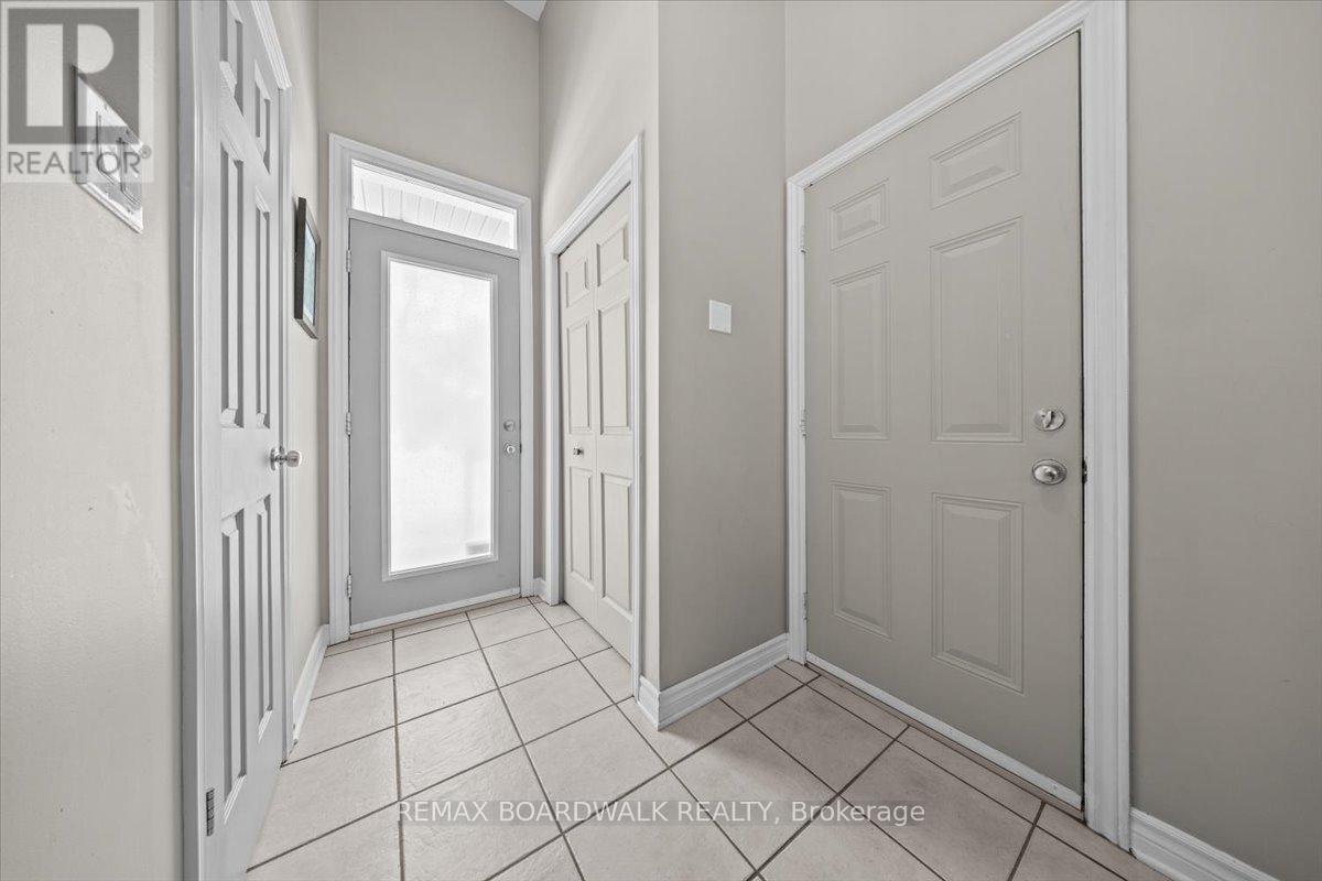 265 Parkrose Private, Ottawa, Ontario  K4A 0N8 - Photo 4 - X12851140