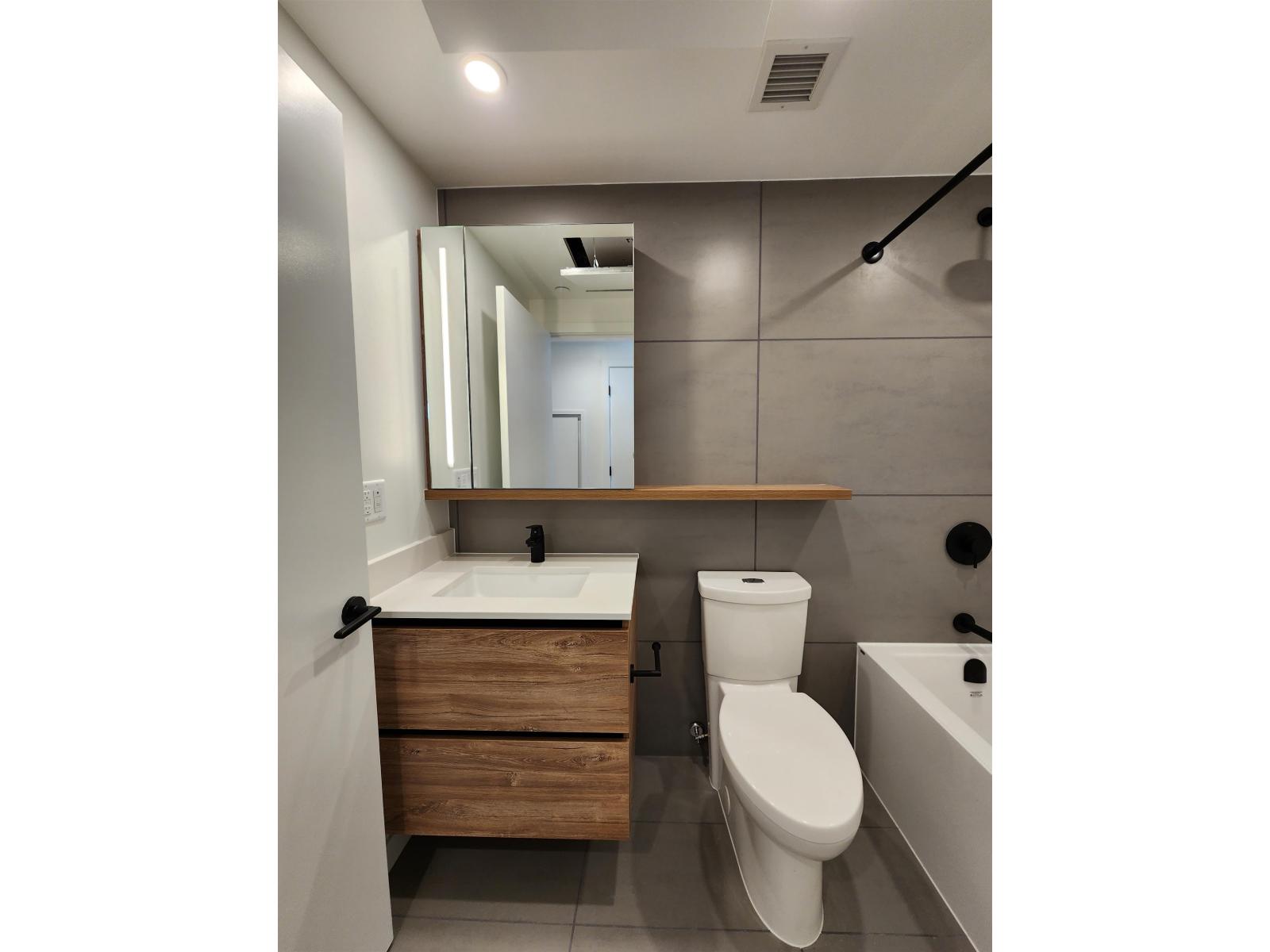 2204 13428 105 Avenue, Surrey, British Columbia  V3T 0S6 - Photo 12 - R3118008