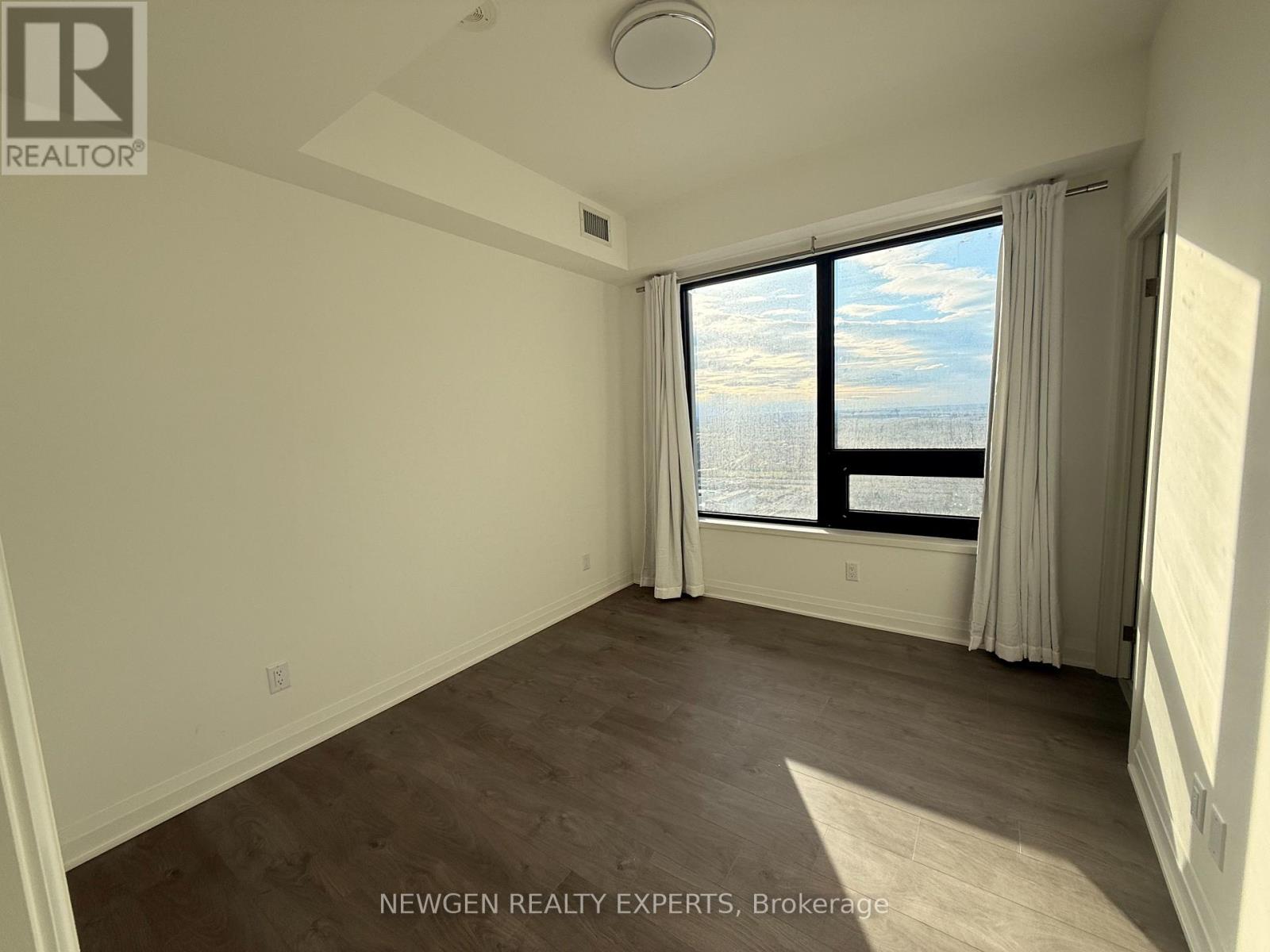 4710 - 4015 The Exchange, Mississauga, Ontario  L5B 0N9 - Photo 6 - W13065742