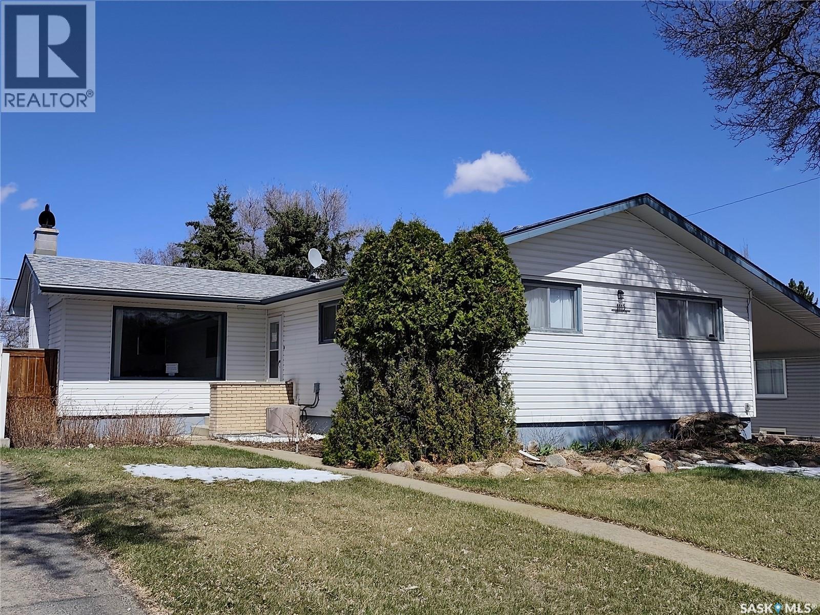 1113 Jubilee Drive, Swift Current, Saskatchewan  S9H 2A1 - Photo 1 - SK034500
