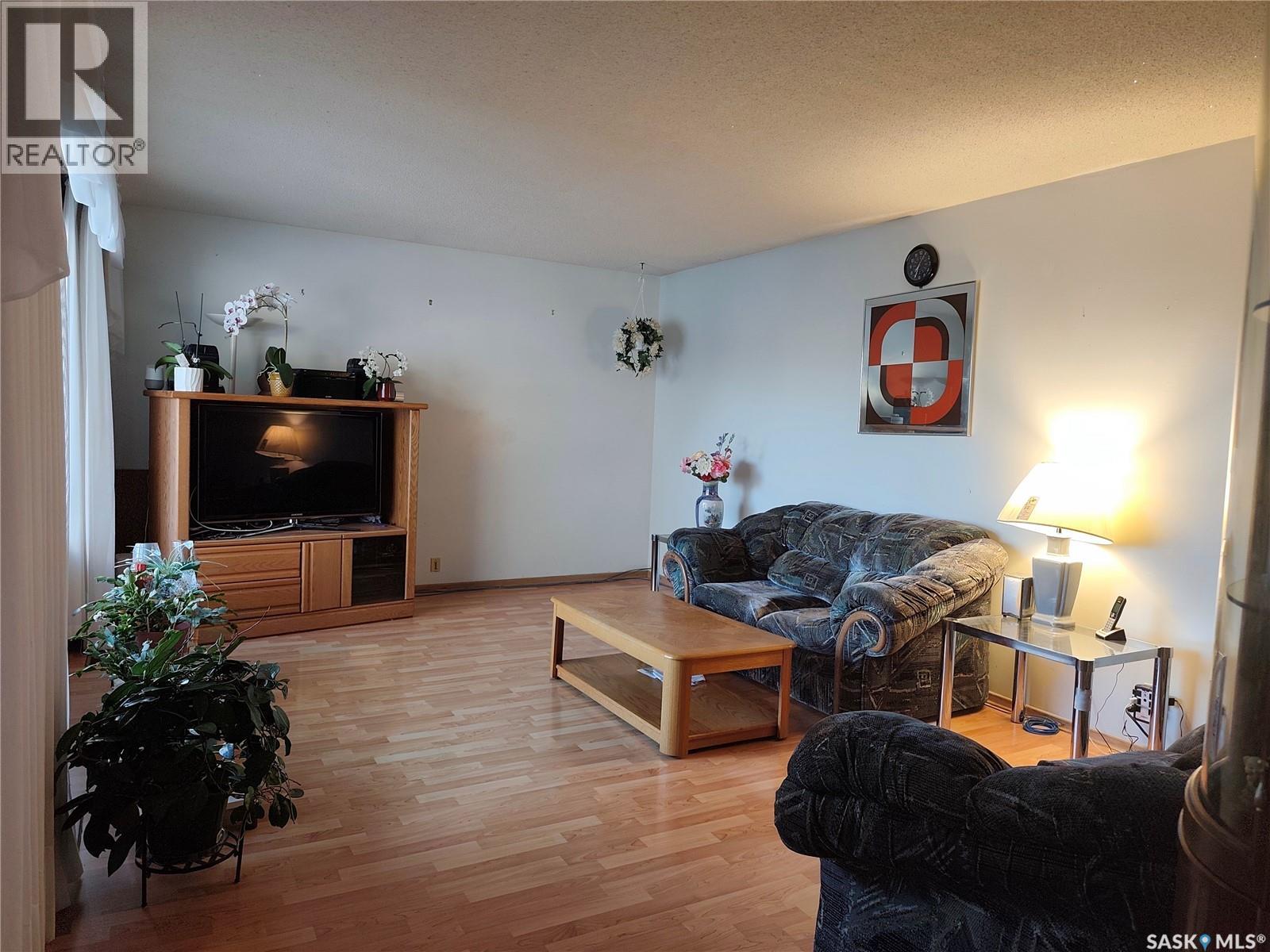 1113 Jubilee Drive, Swift Current, Saskatchewan  S9H 2A1 - Photo 10 - SK034500