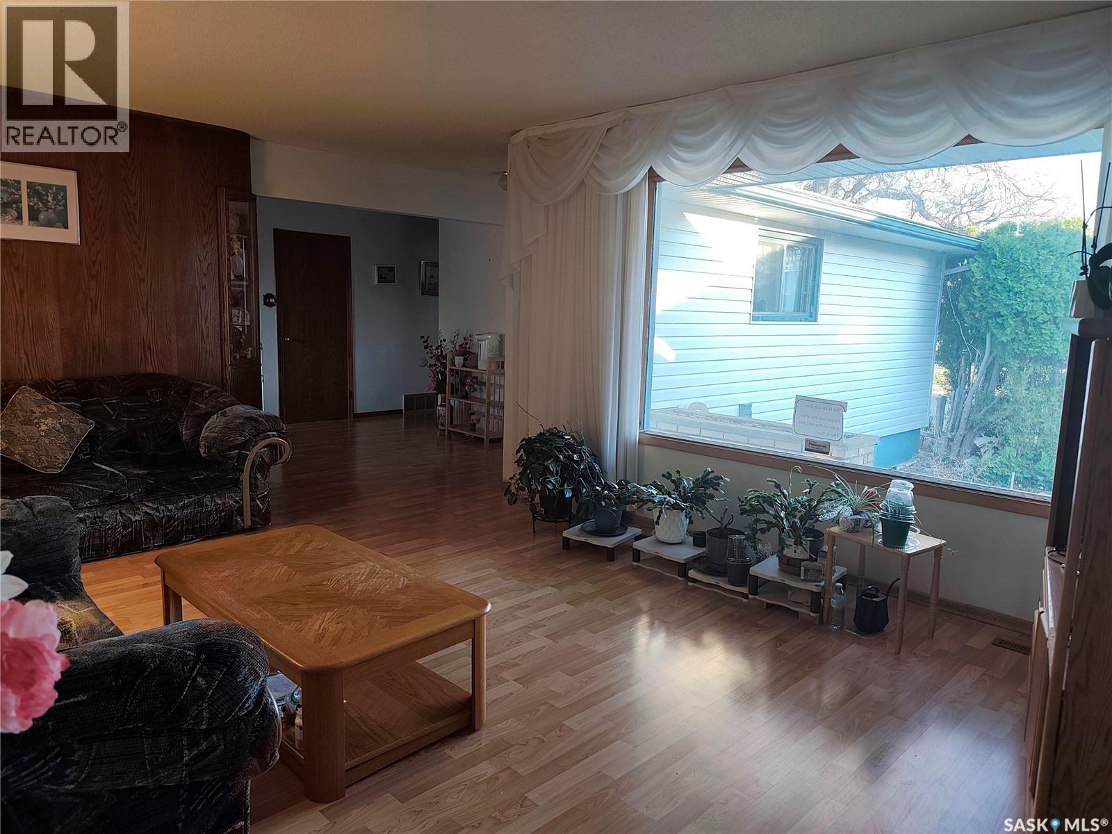 1113 Jubilee Drive, Swift Current, Saskatchewan  S9H 2A1 - Photo 12 - SK034500