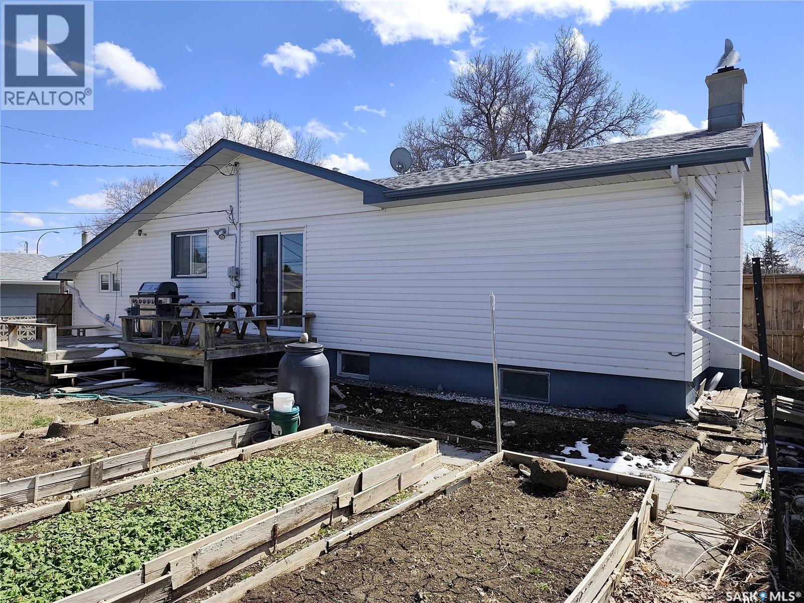 1113 Jubilee Drive, Swift Current, Saskatchewan  S9H 2A1 - Photo 44 - SK034500