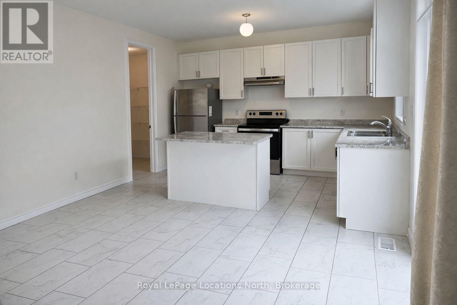 218 Roy Drive, Clearview, Ontario  L0M 1S0 - Photo 10 - S13056200