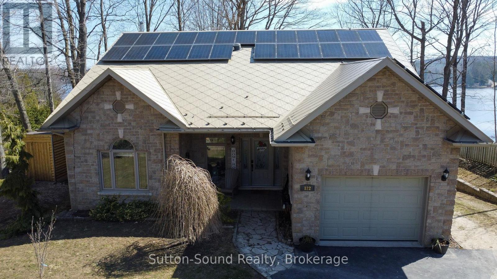 122 MCCULLOUGH LAKE DRIVE, Chatsworth, Ontario
