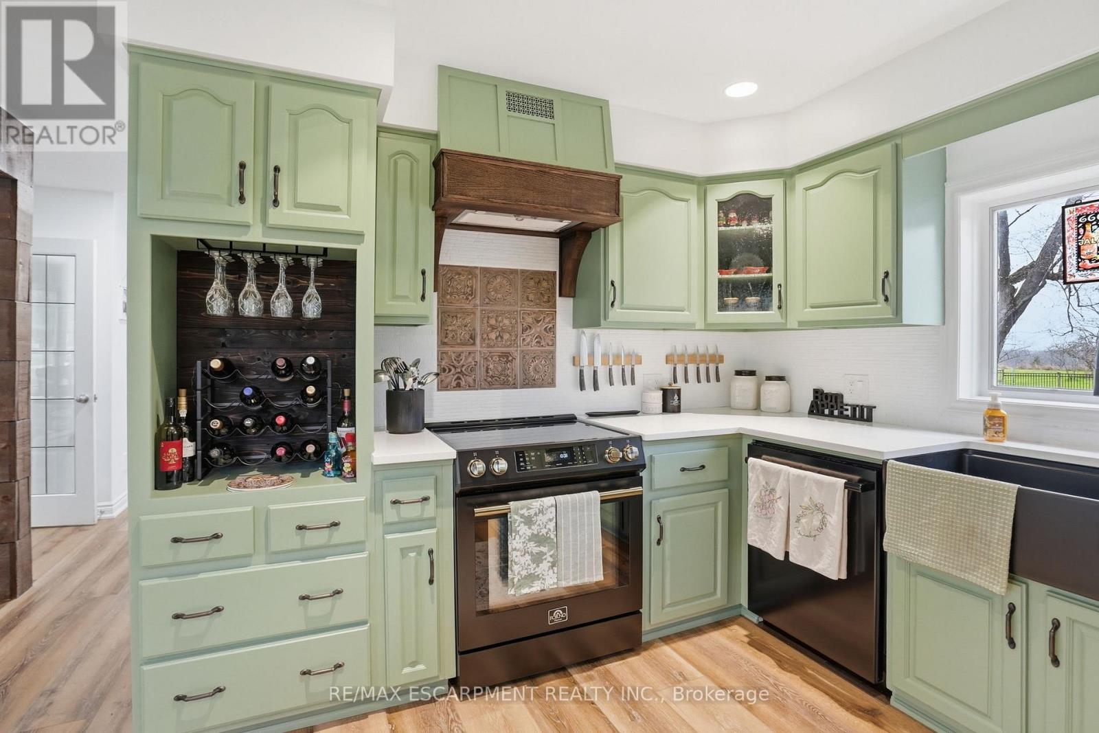 27 Blossom Avenue, Brantford, Ontario  N3T 5L9 - Photo 9 - X13065746