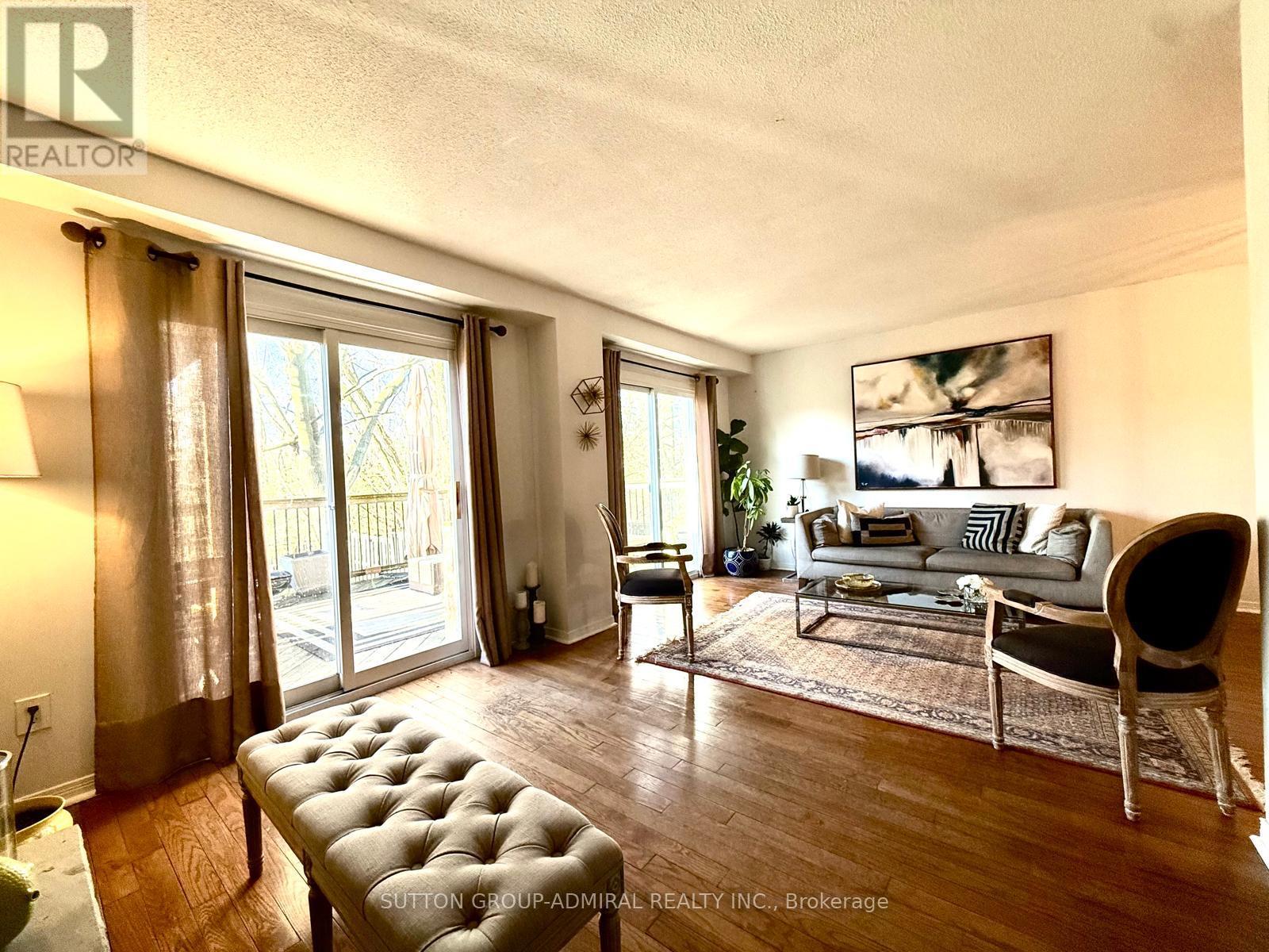 19 Backus Court, Markham, Ontario  L3P 6V6 - Photo 11 - N12968168