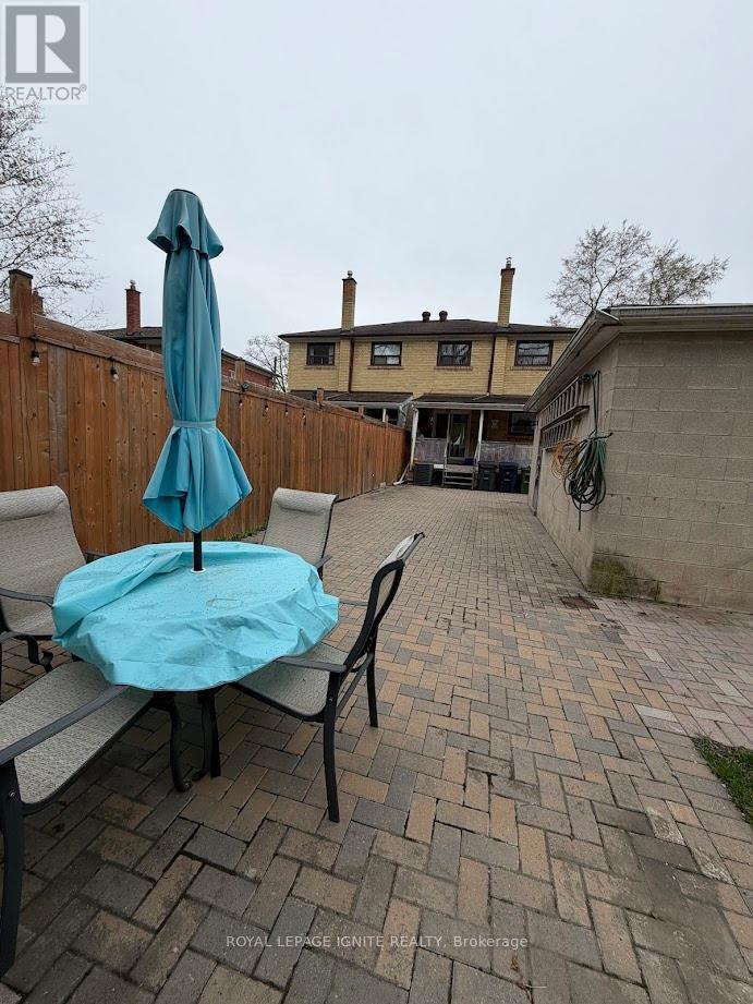 55 Dalrymple Drive, Toronto, Ontario  M6N 4S2 - Photo 27 - W12864094