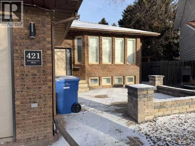 421 Sherwood Place W, Lethbridge, Alberta  T1K 6E5 - Photo 2 - A2278434