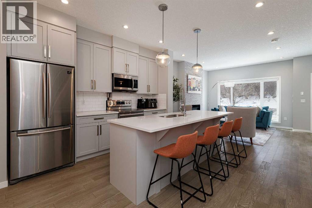 3304 2 Street NE, Calgary, Alberta  T2E 3H3 - Photo 2 - A2288478