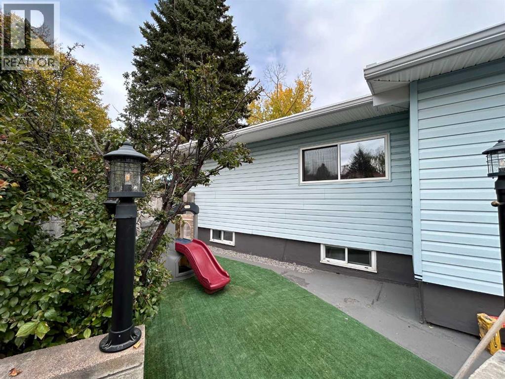 8043 Elbow Drive SW, Calgary, Alberta  T2V 1K5 - Photo 41 - A2291798