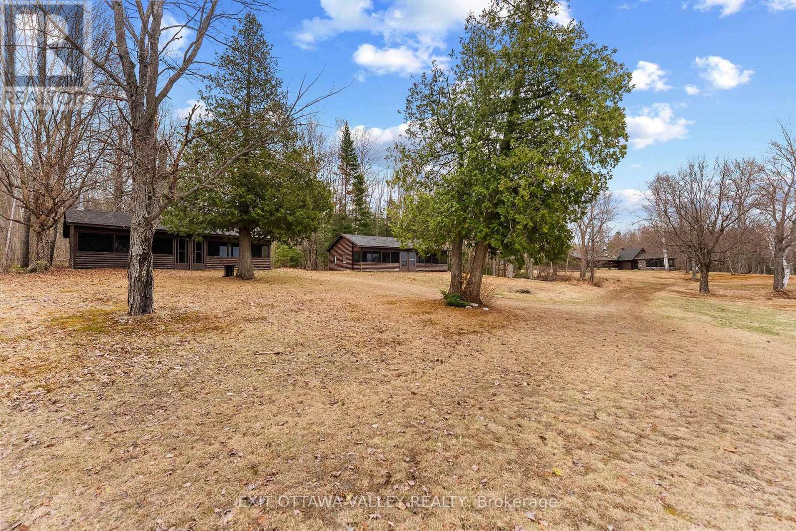 104 K/o Lodge Trail, Laurentian Hills, Ontario  K0J 1P0 - Photo 45 - X13065828