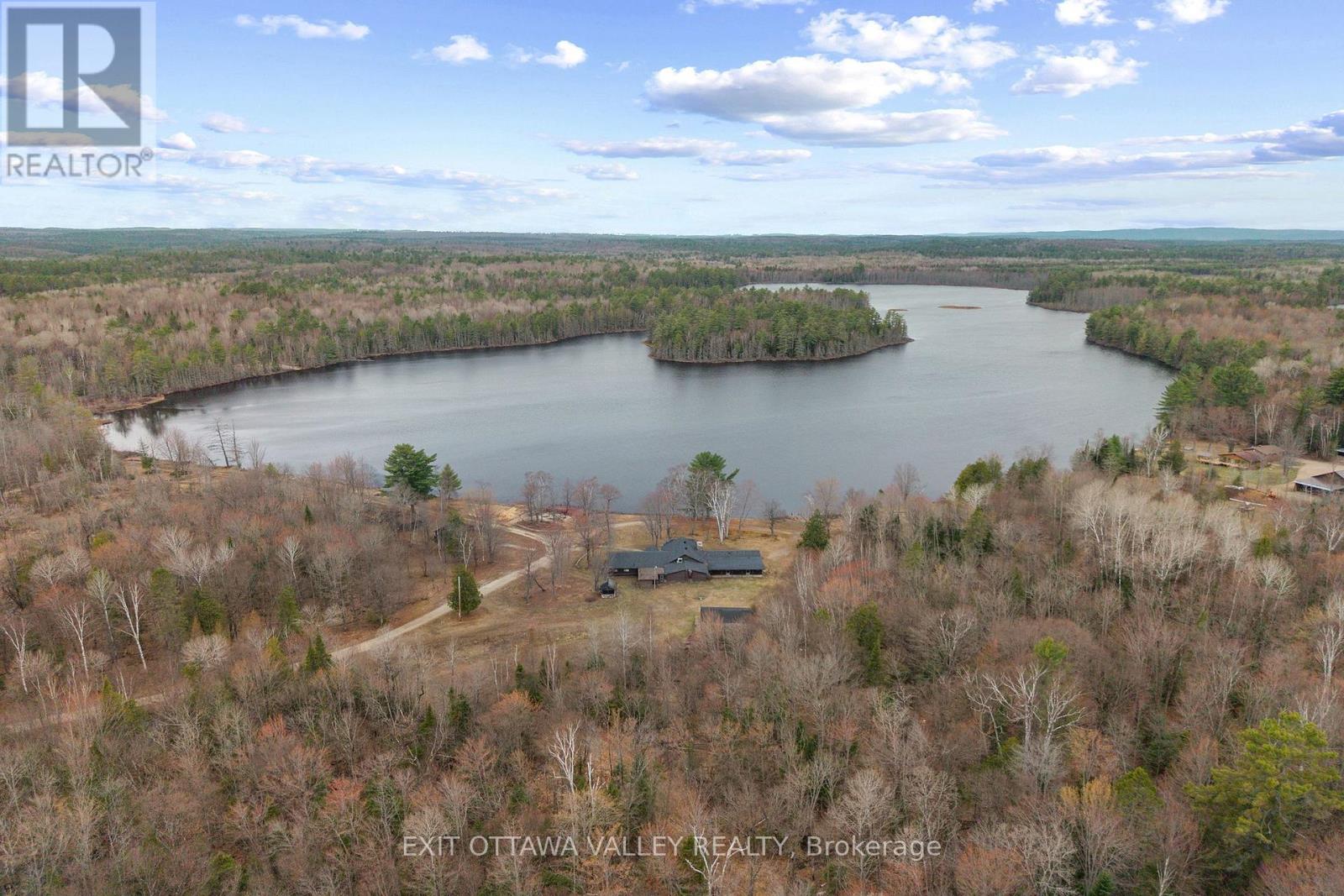 104 K/o Lodge Trail, Laurentian Hills, Ontario  K0J 1P0 - Photo 46 - X13065828
