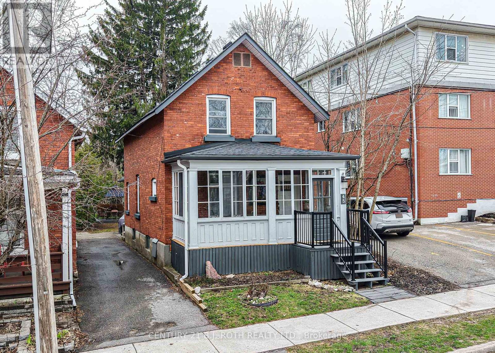 45 ALBERT STREET N, Orillia, Ontario