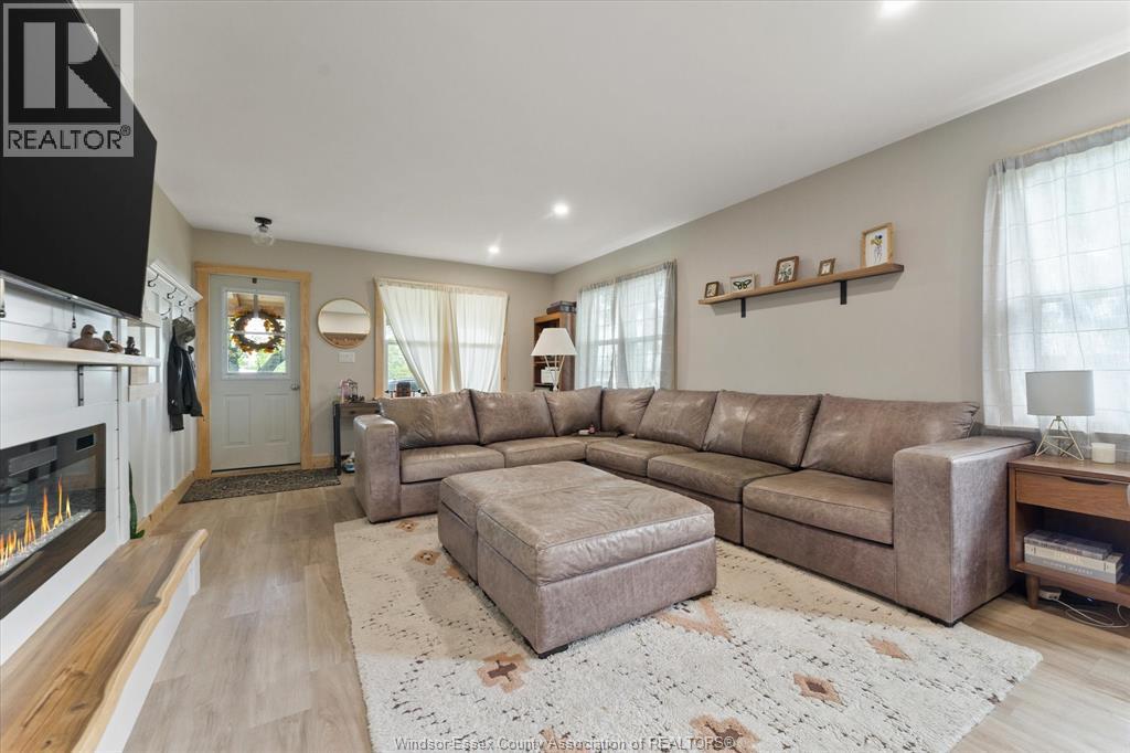 1722 Mersea Rd D, Leamington, Ontario  N8H 3V4 - Photo 4 - 26009634