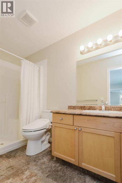 12102 Cygnet Boulevard, Grande Prairie, Alberta  T8X 1N3 - Photo 16 - A2306359