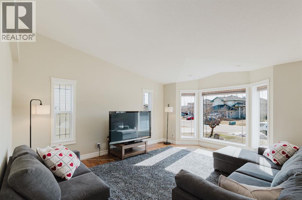 12102 Cygnet Boulevard, Grande Prairie, Alberta  T8X 1N3 - Photo 4 - A2306359