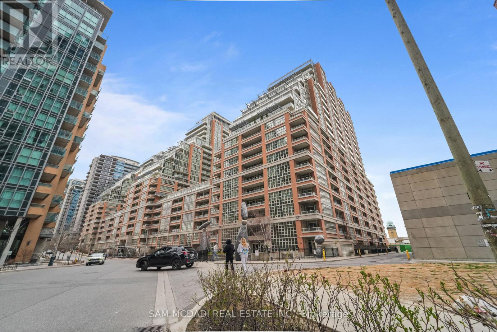2304 - 85 East Liberty Street, Toronto, Ontario  M6K 3R4 - Photo 32 - C13065878