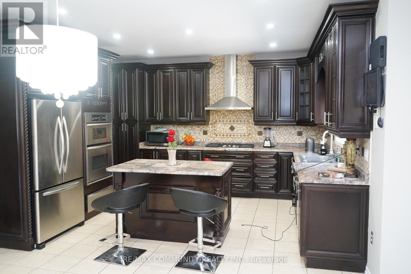 151 Gillett Drive, Ajax (Northeast Ajax), Ontario  L1Z 0C1 - Photo 9 - E13065872