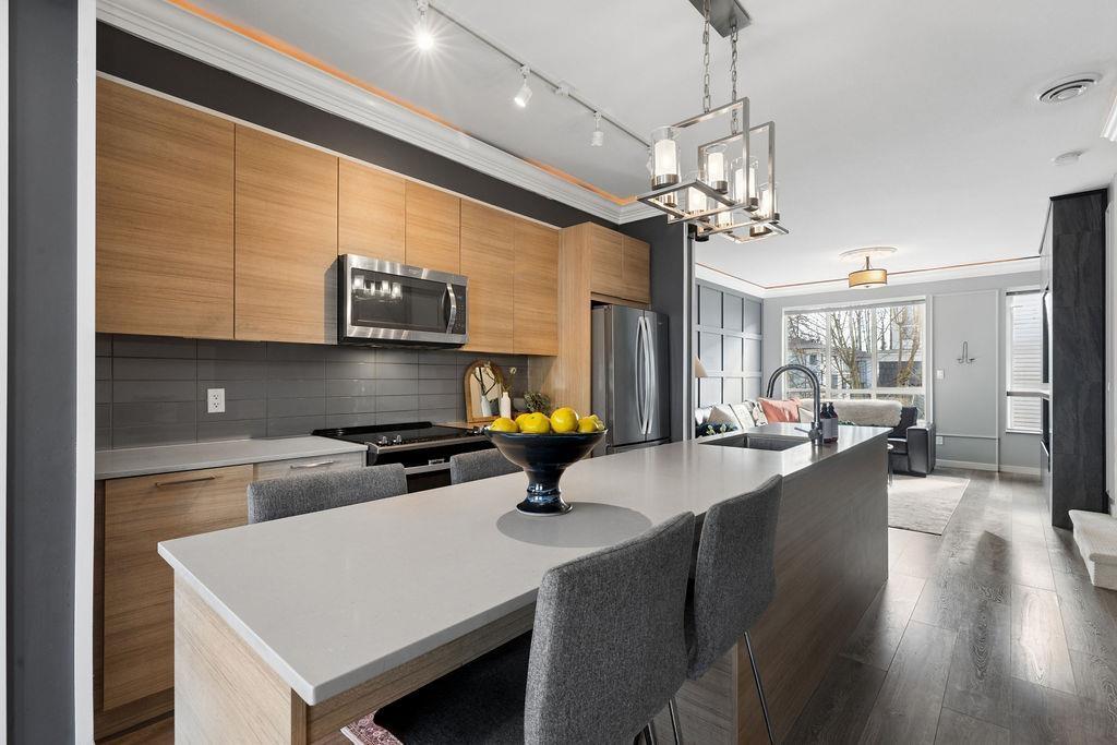 701 18505 Laurensen Place, Surrey, British Columbia  V4N 6R7 - Photo 7 - R3118086