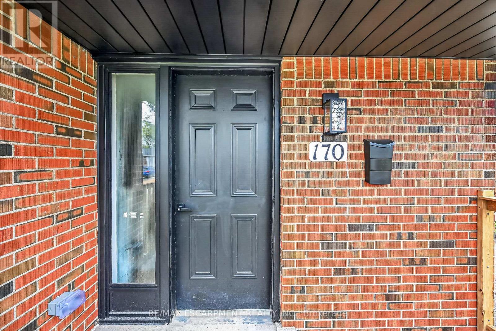 170 Fernwood Crescent, Hamilton, Ontario  L8T 3L4 - Photo 5 - X13056534