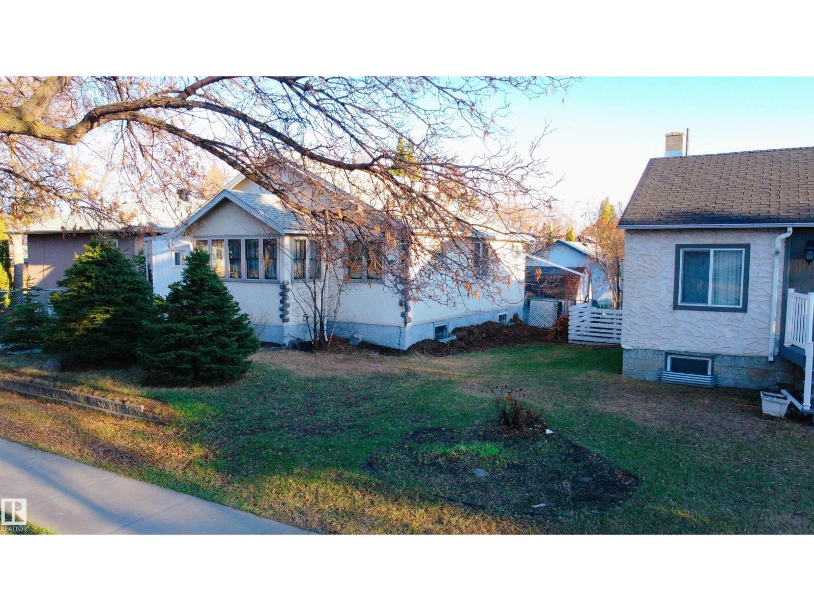 14807 104 Av Nw, Edmonton, Alberta  T5N 0X8 - Photo 2 - E4485024