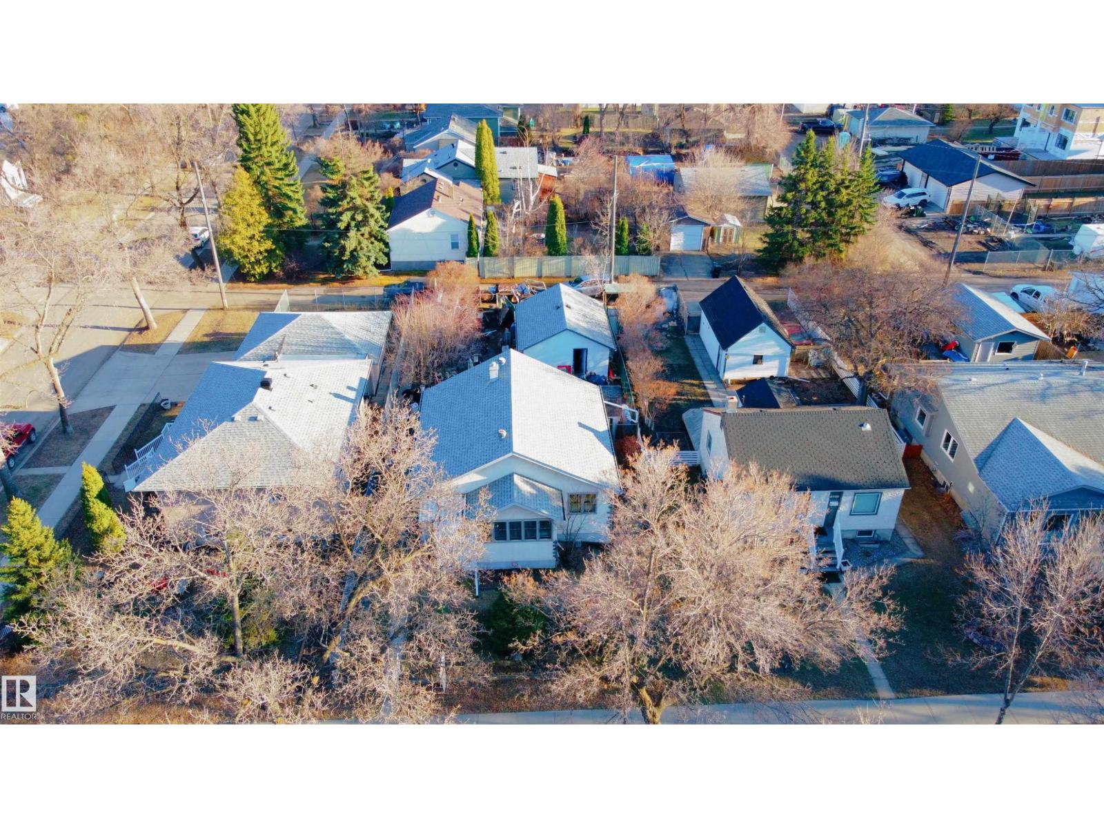 14807 104 Av Nw, Edmonton, Alberta  T5N 0X8 - Photo 4 - E4485024