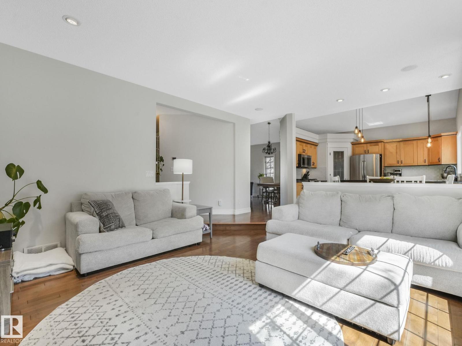 160 Carlson Cl Nw, Edmonton, Alberta  T6R 2J7 - Photo 16 - E4485025