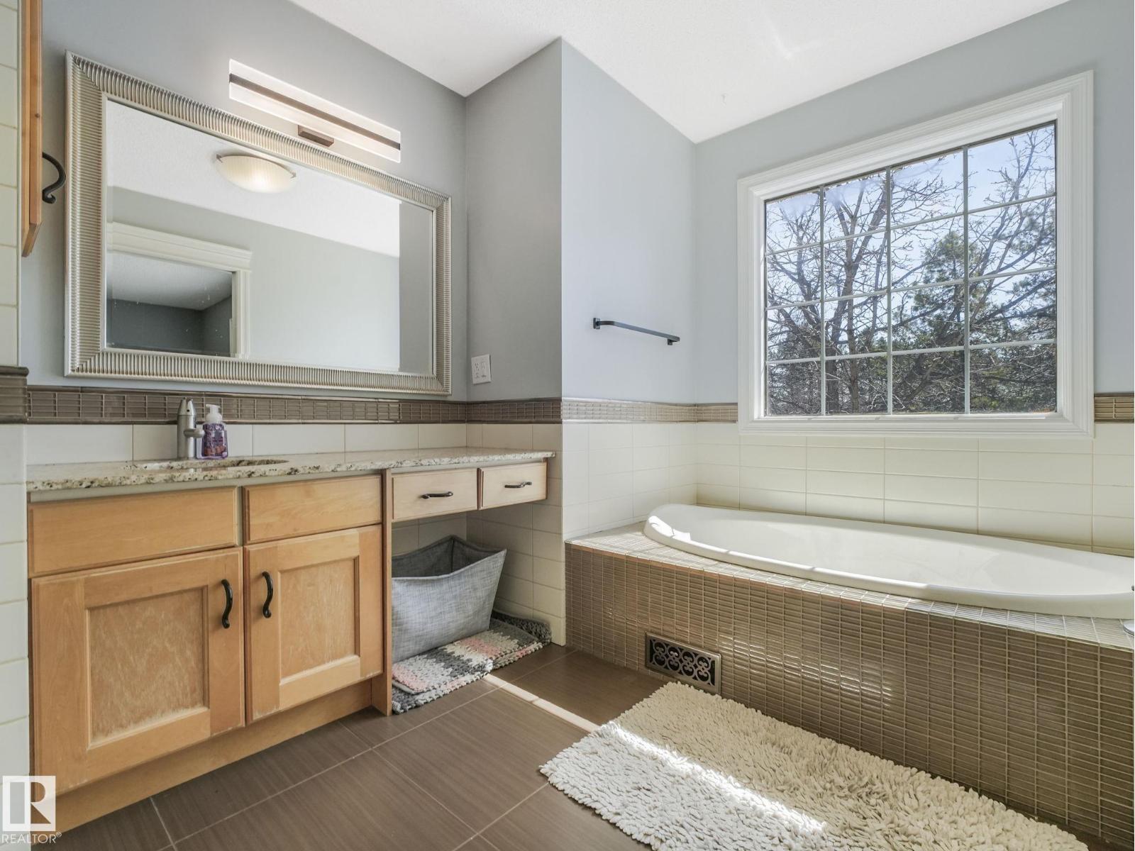 160 Carlson Cl Nw, Edmonton, Alberta  T6R 2J7 - Photo 39 - E4485025