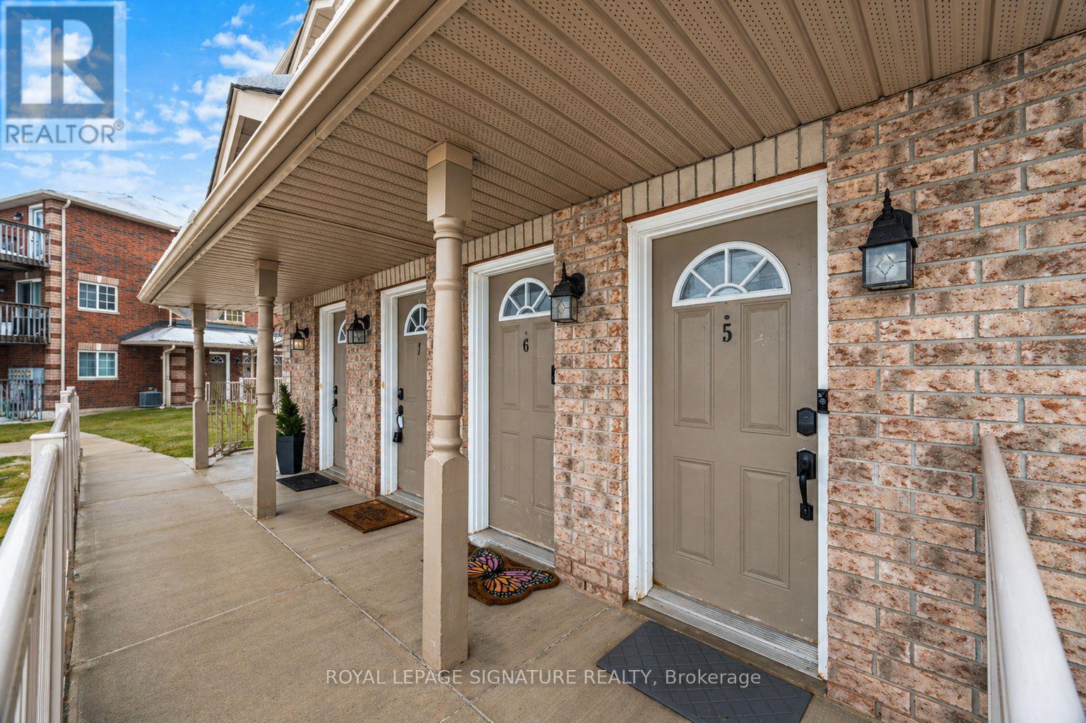 5 - 89 Goodwin Drive, Barrie, Ontario  L4N 6K4 - Photo 2 - S13064740