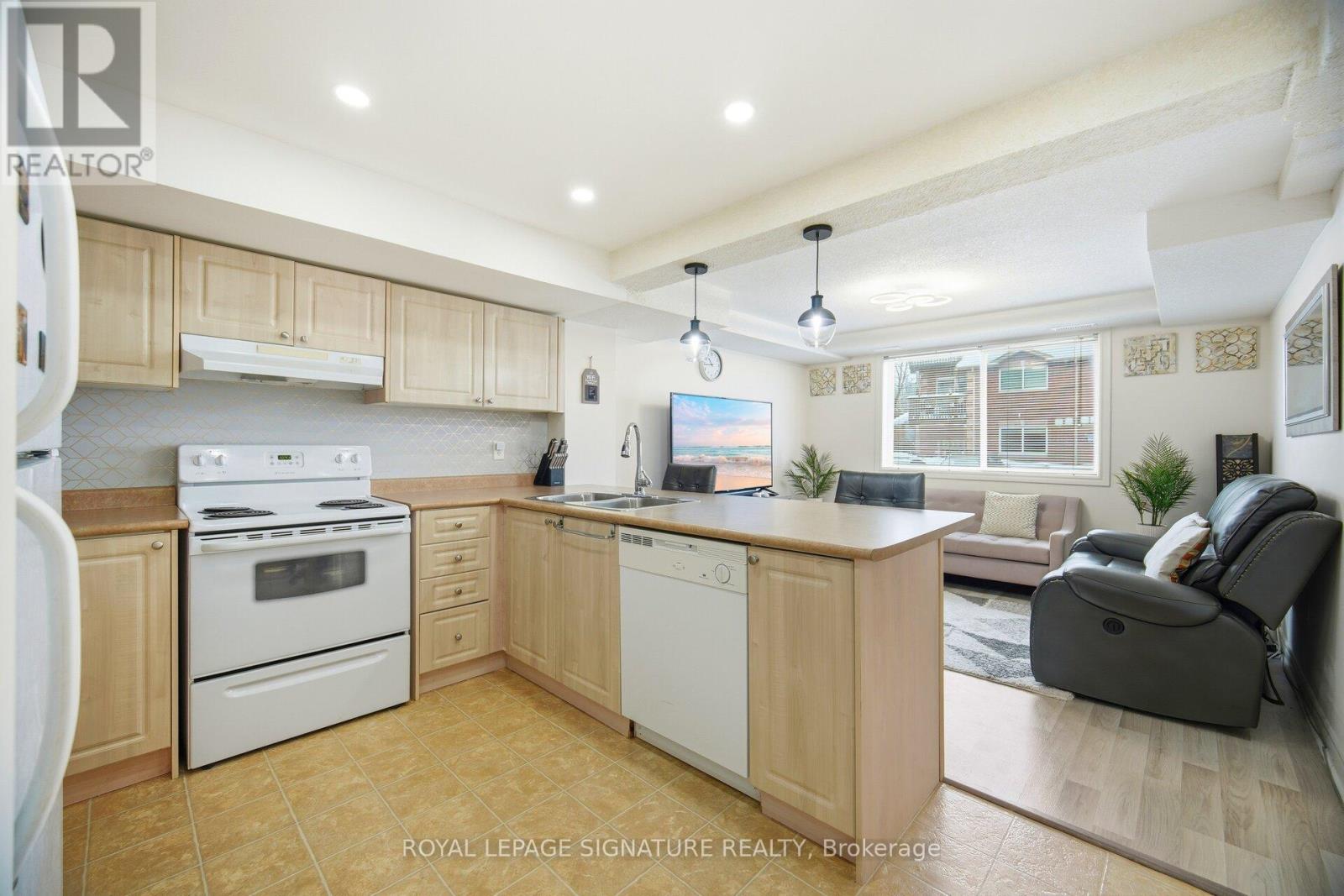 5 - 89 Goodwin Drive, Barrie, Ontario  L4N 6K4 - Photo 9 - S13064740