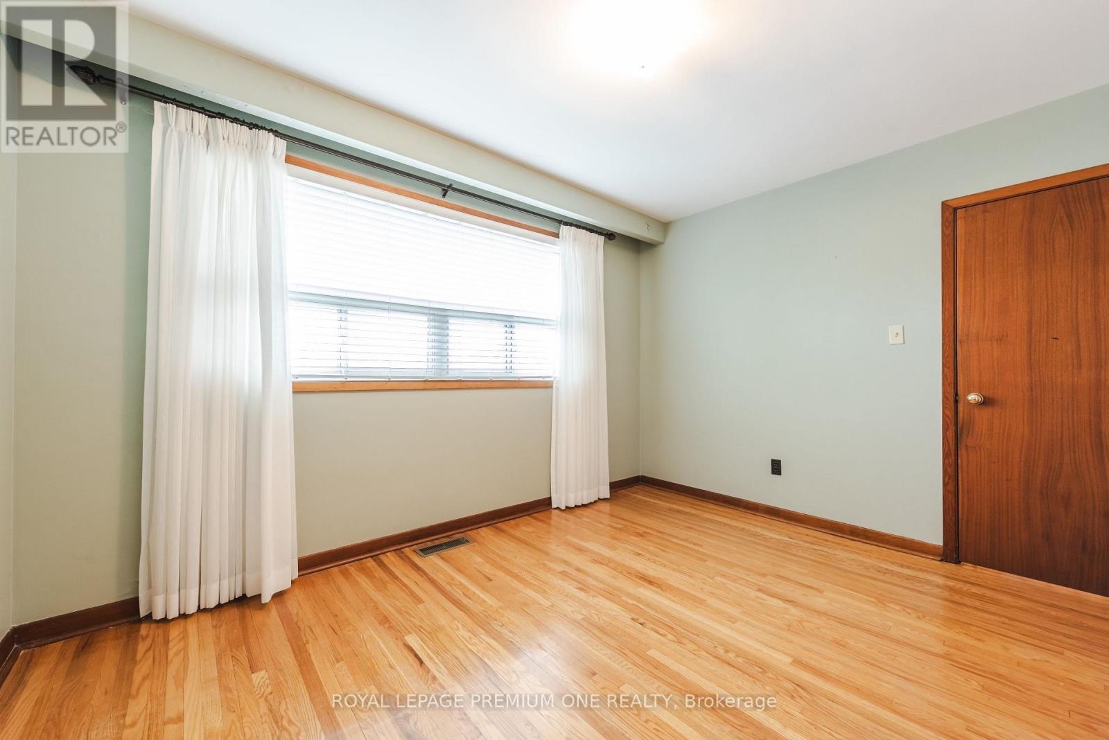 63 Haverson Boulevard, Toronto, Ontario  M6M 3J8 - Photo 29 - W13059294