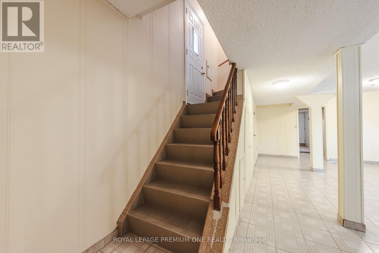 63 Haverson Boulevard, Toronto, Ontario  M6M 3J8 - Photo 35 - W13059294