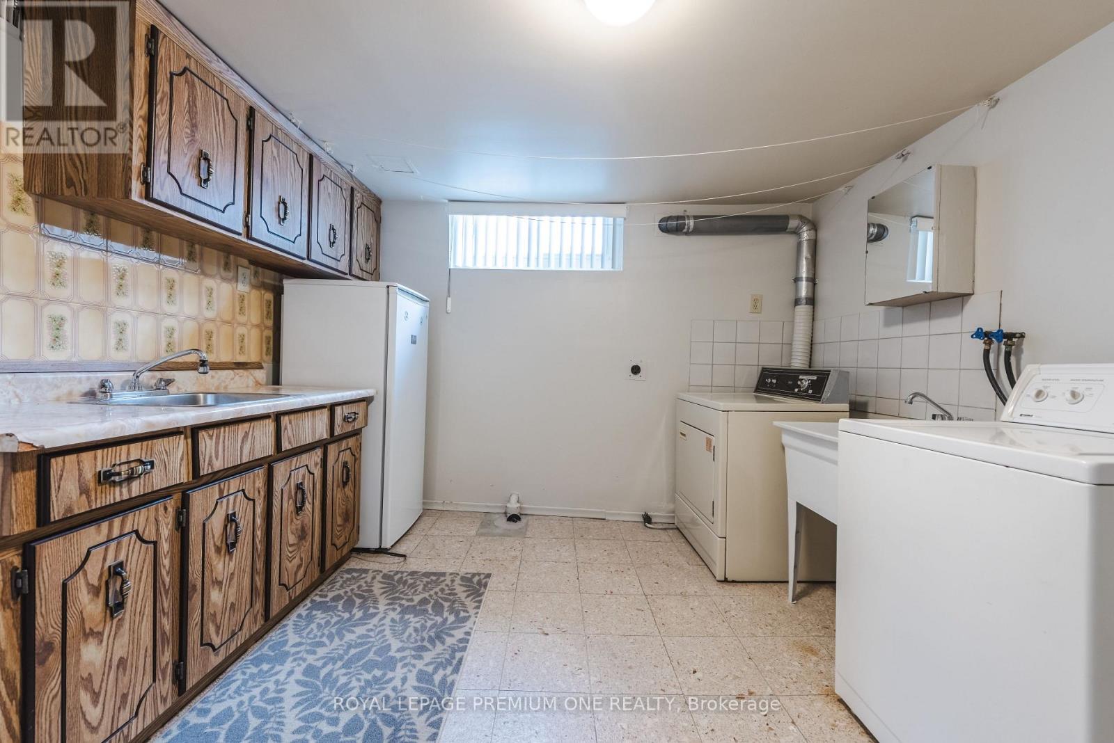 63 Haverson Boulevard, Toronto, Ontario  M6M 3J8 - Photo 40 - W13059294