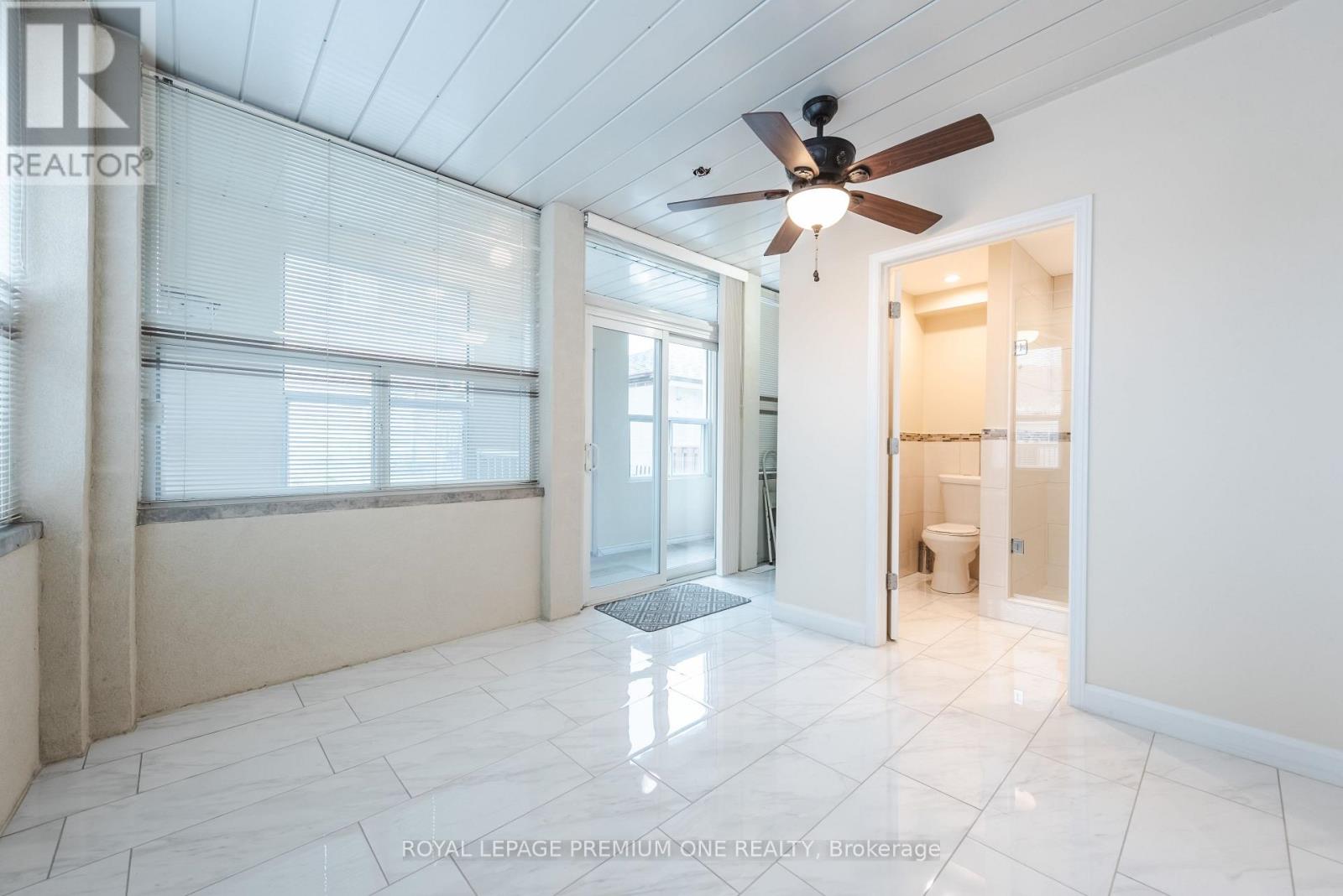 63 Haverson Boulevard, Toronto, Ontario  M6M 3J8 - Photo 18 - W13059294