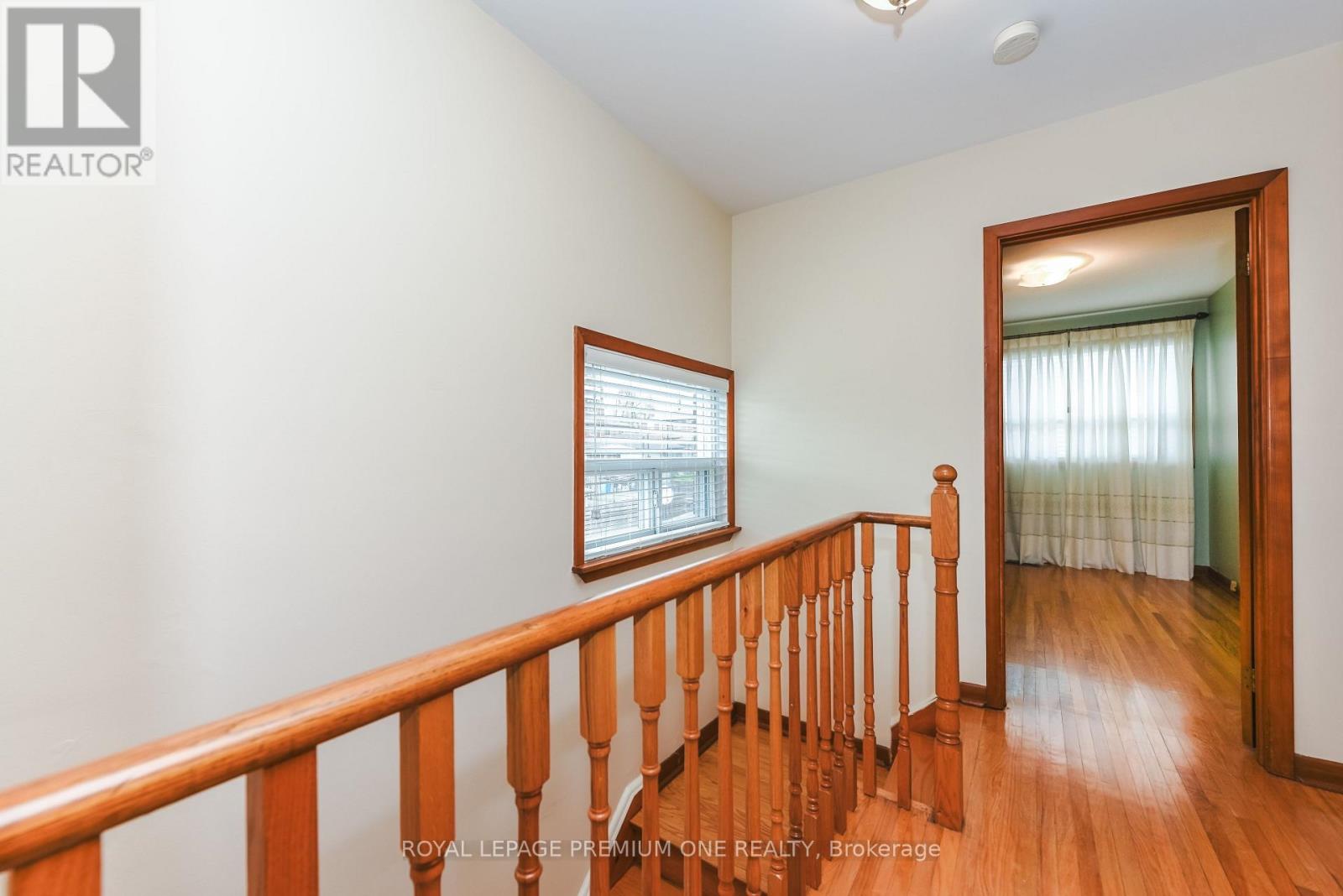 63 Haverson Boulevard, Toronto, Ontario  M6M 3J8 - Photo 8 - W13059294
