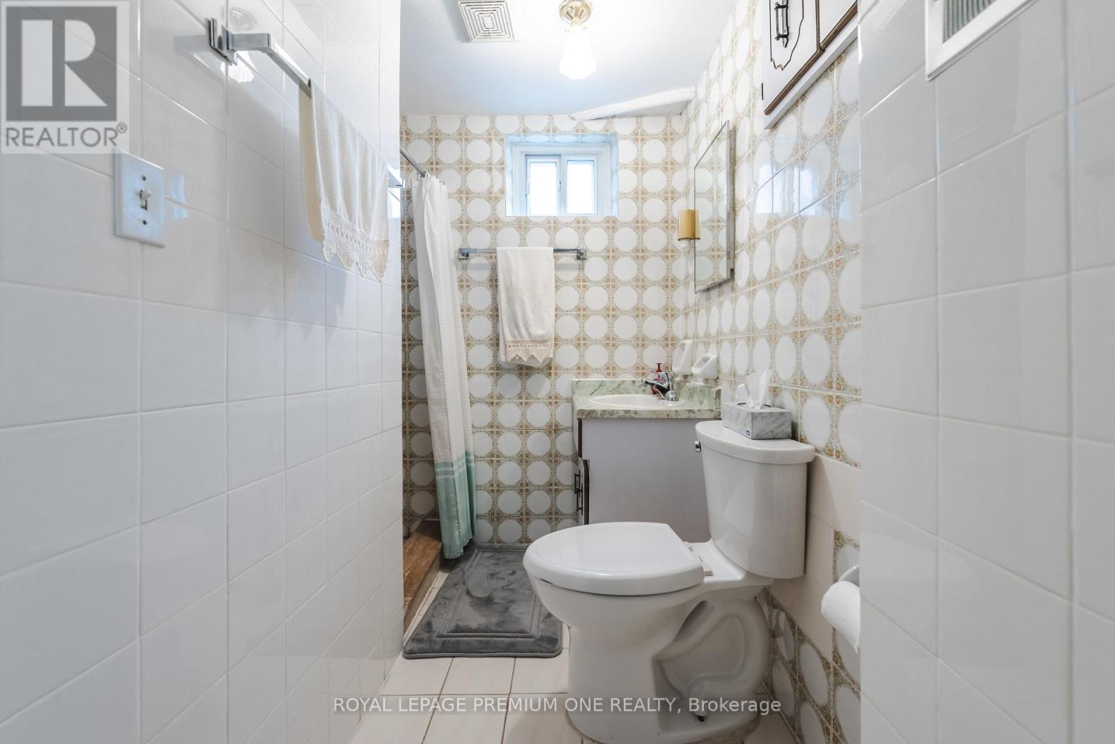 63 Haverson Boulevard, Toronto, Ontario  M6M 3J8 - Photo 43 - W13059294
