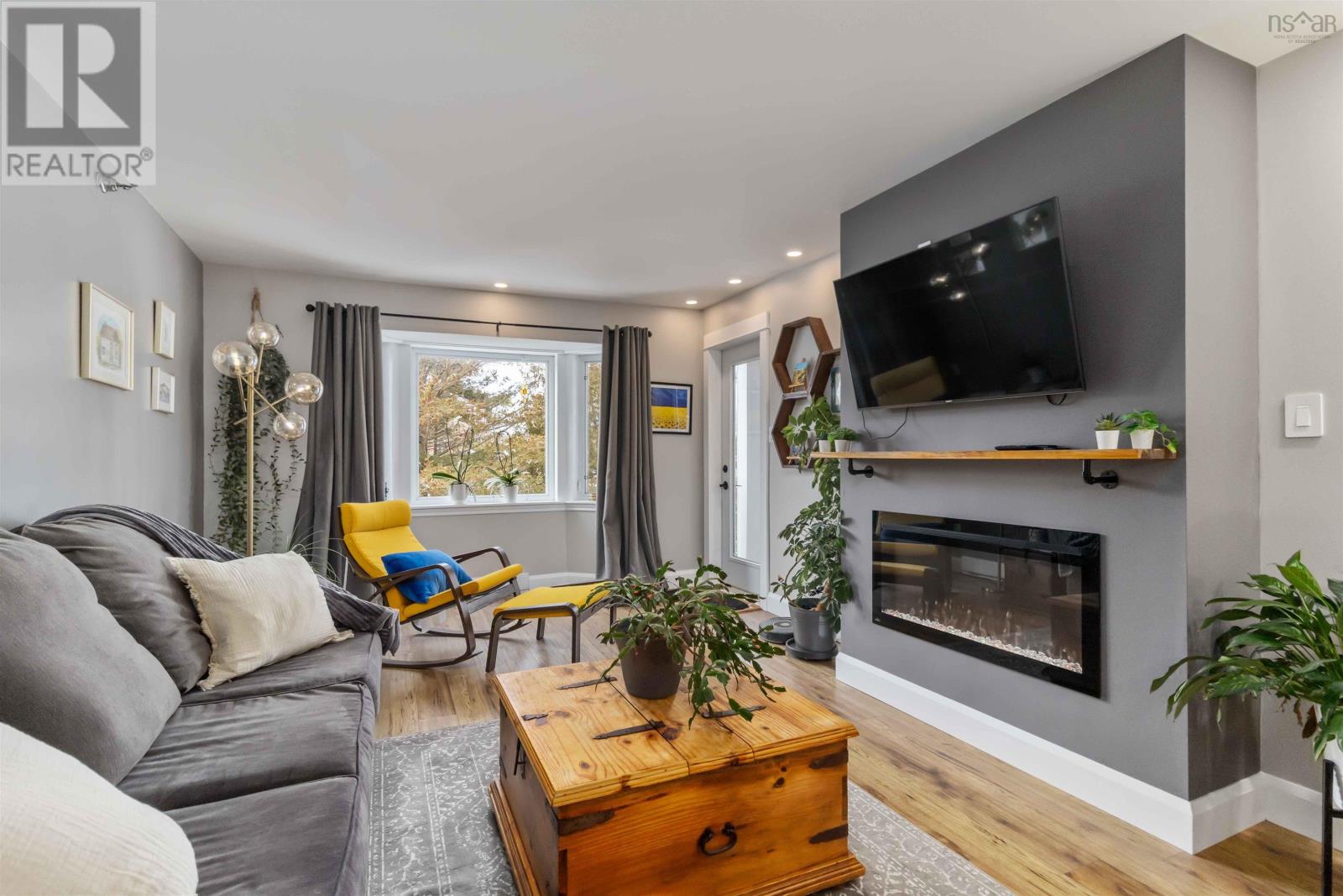 302 83 Kearney Lake Road, Halifax, Nova Scotia  B3M 4E6 - Photo 1 - 202602991