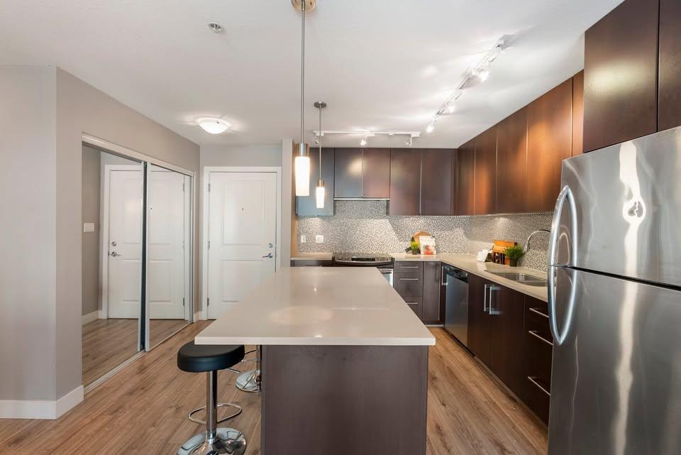 212 15795 Croydon Drive, Surrey, British Columbia  V3Z 2L6 - Photo 10 - R3118107