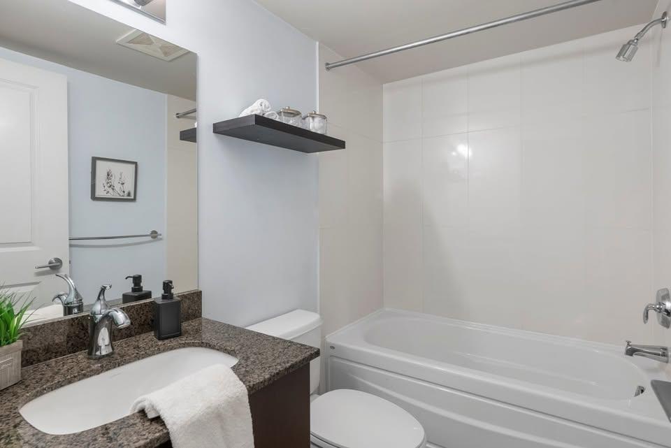 212 15795 Croydon Drive, Surrey, British Columbia  V3Z 2L6 - Photo 12 - R3118107