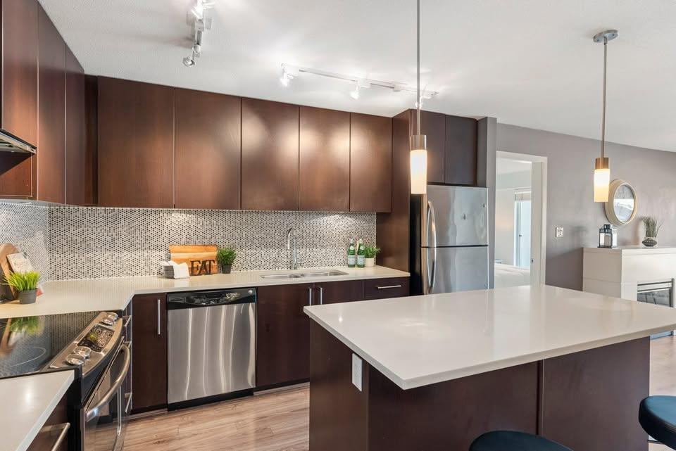 212 15795 Croydon Drive, Surrey, British Columbia  V3Z 2L6 - Photo 9 - R3118107