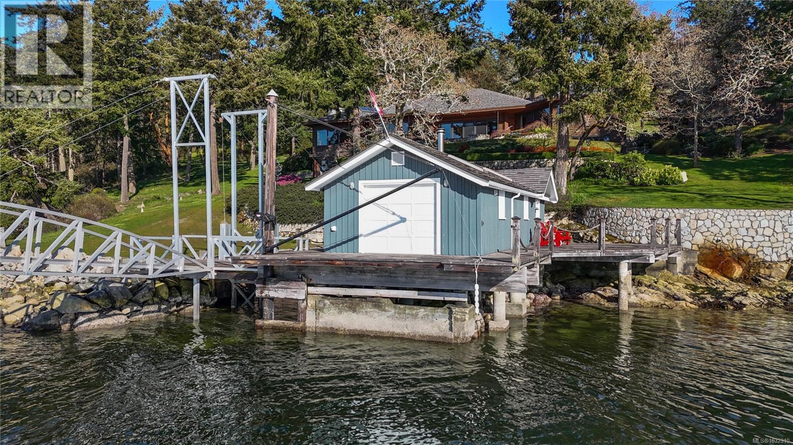 8440 Lawrence Rd, Central Saanich, British Columbia  V8M 1S5 - Photo 33 - 1032910