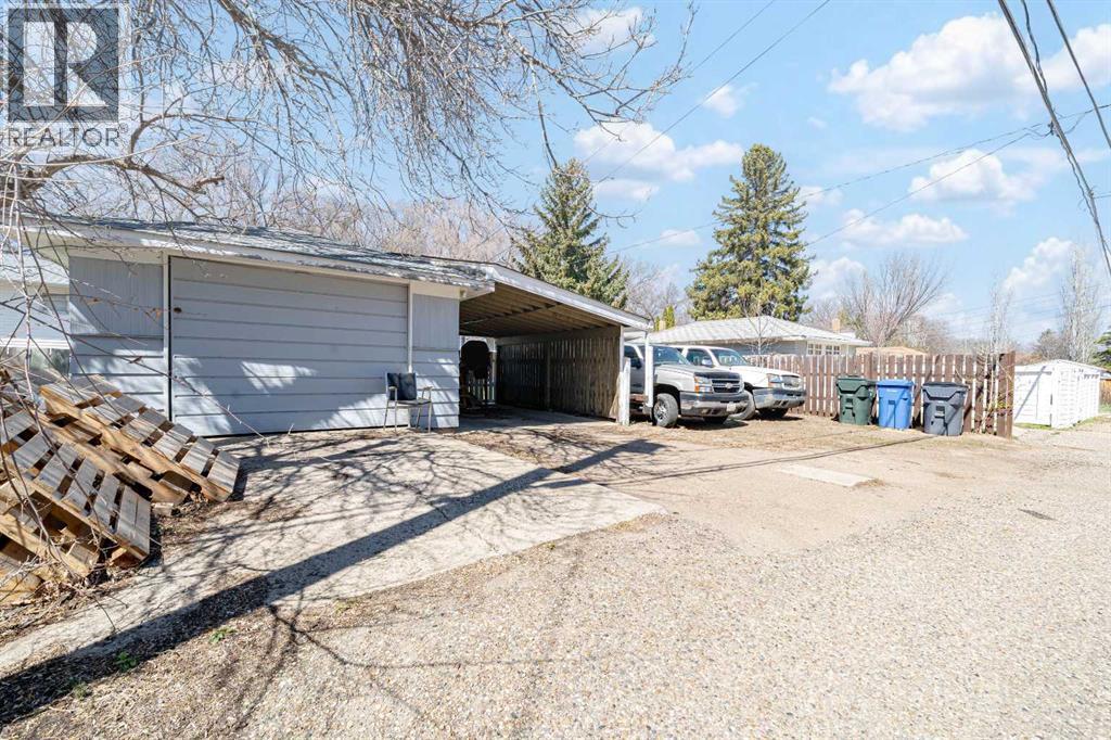 2631 16 Avenue Se, Medicine Hat, Alberta  T1A 3T6 - Photo 5 - A2306415
