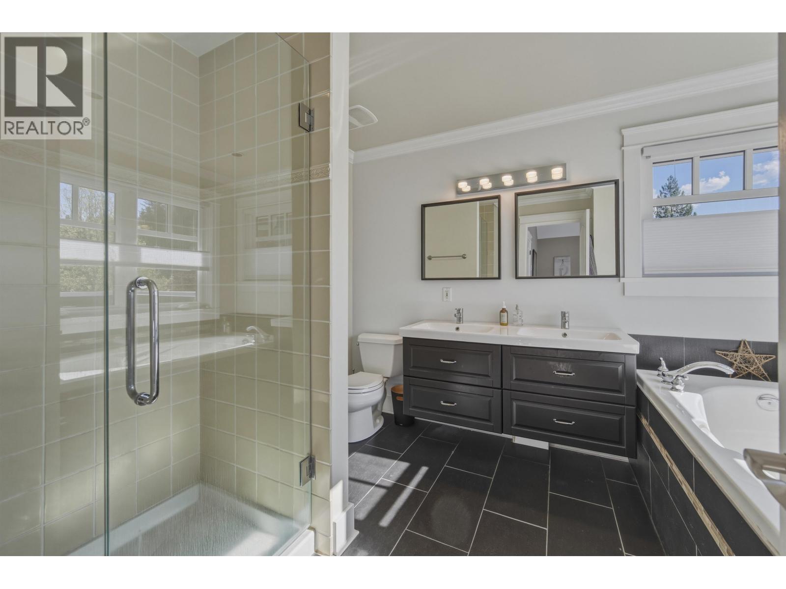 1000 Polewe Place, Garibaldi Highlands, British Columbia  V0N 1T0 - Photo 18 - R3118051