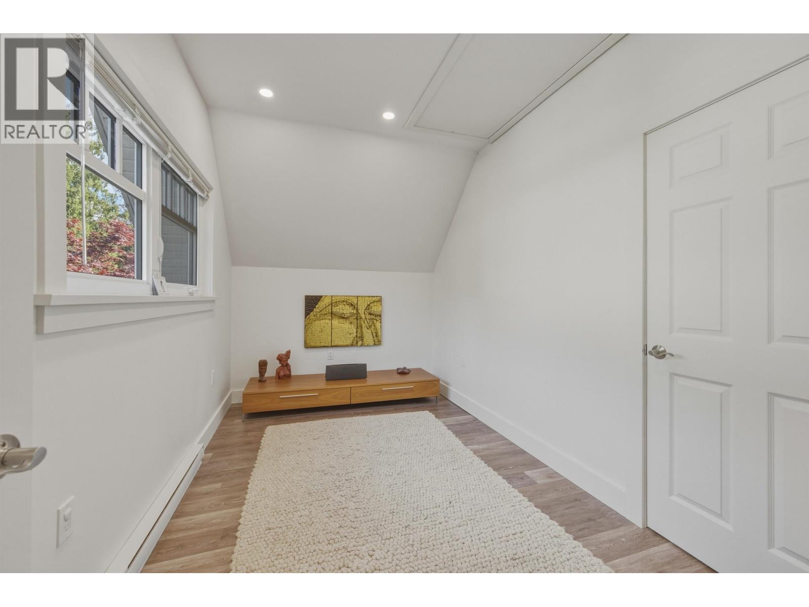 1000 Polewe Place, Garibaldi Highlands, British Columbia  V0N 1T0 - Photo 27 - R3118051